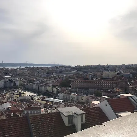 아파트 Senhora Do Monte 1 리스본
