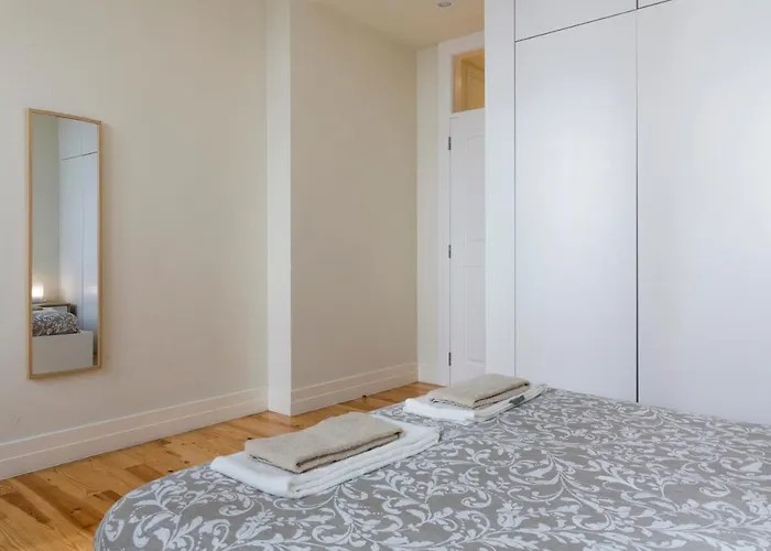 アパート Senhora Do Monte 1 リスボン